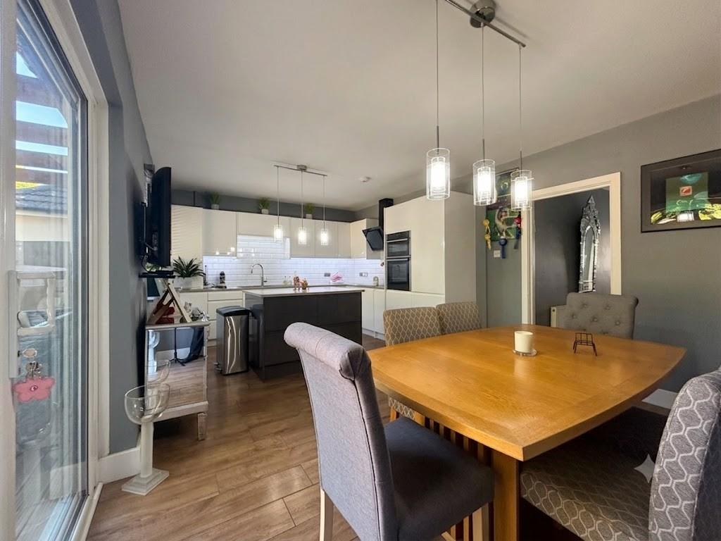 Grants Close, Mill Hill, NW7, London